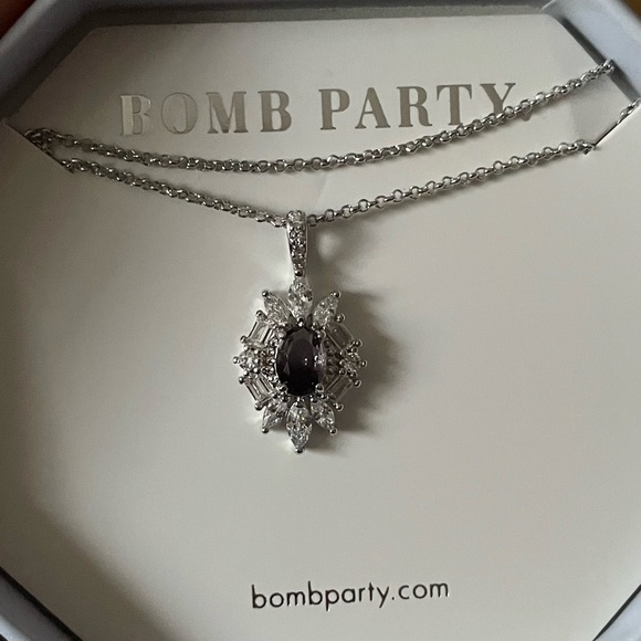 Vintage Bomb Party RBP3701 OG Chase Your Dreams Necklace - Picture 2 of 10